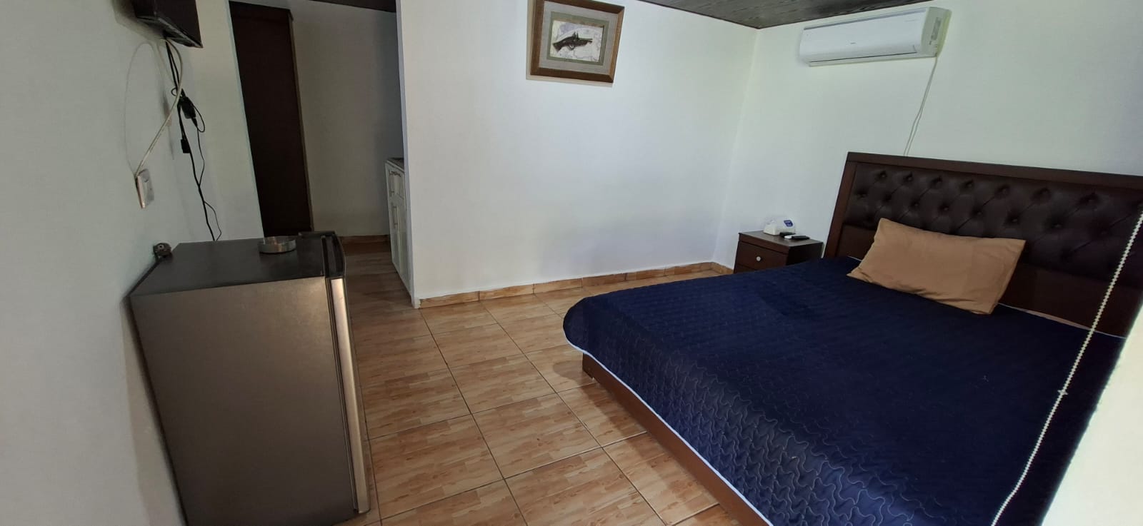 Classic chalet room with double bed and AC